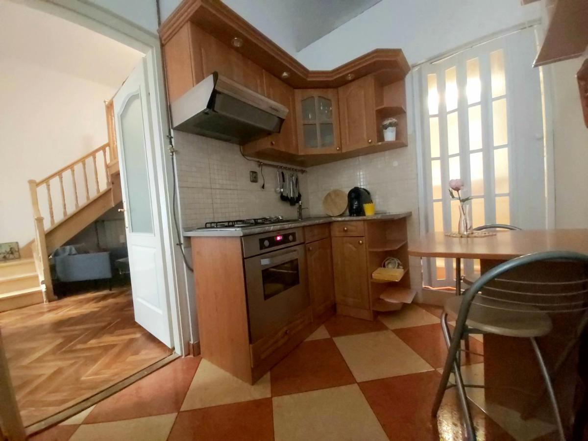 Ferjoe'S Home Apartman Budapest Esterno foto