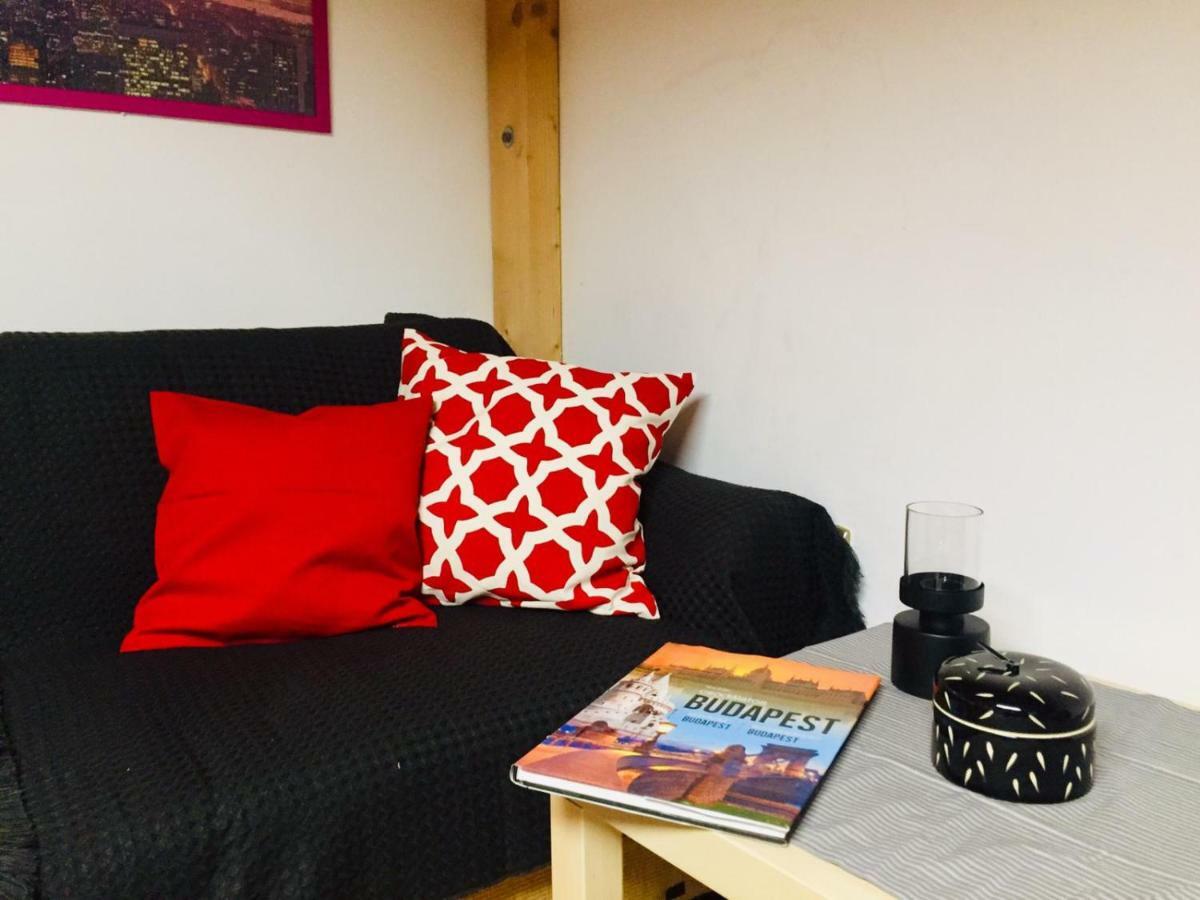 Ferjoe'S Home Apartman Budapest Esterno foto